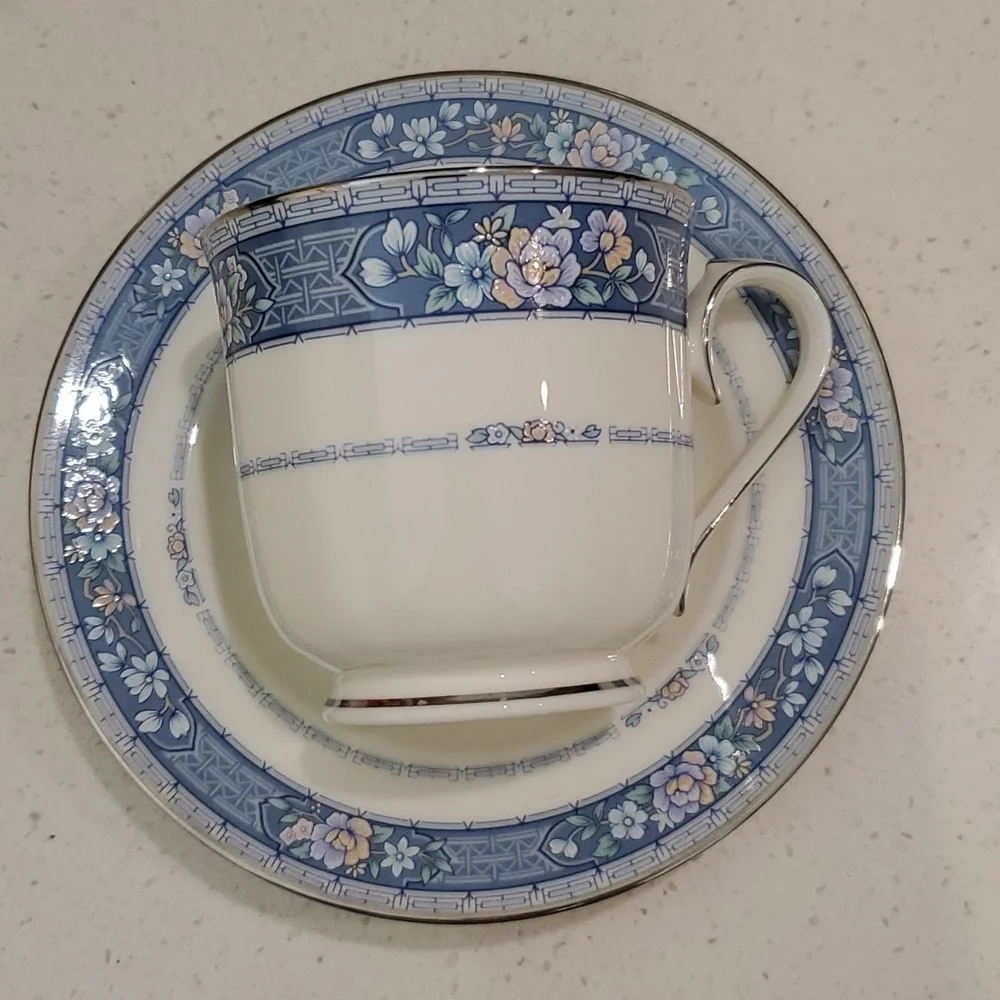 Noritake Randolph Footed Tea Cup & Saucer Japan